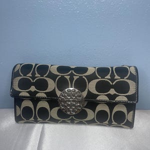 ¡Billetera auténtica de Coach! #0191