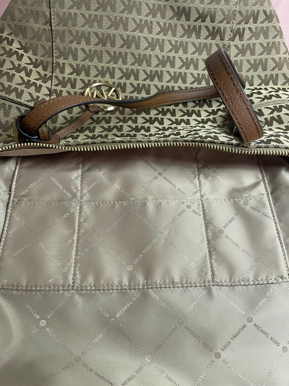 Authentic Michael Kors Purse #008N - image 10