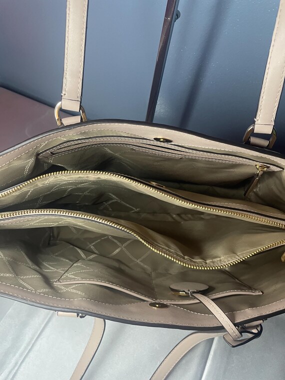 Authentic Michael Kors Purse!!! #058 - image 7