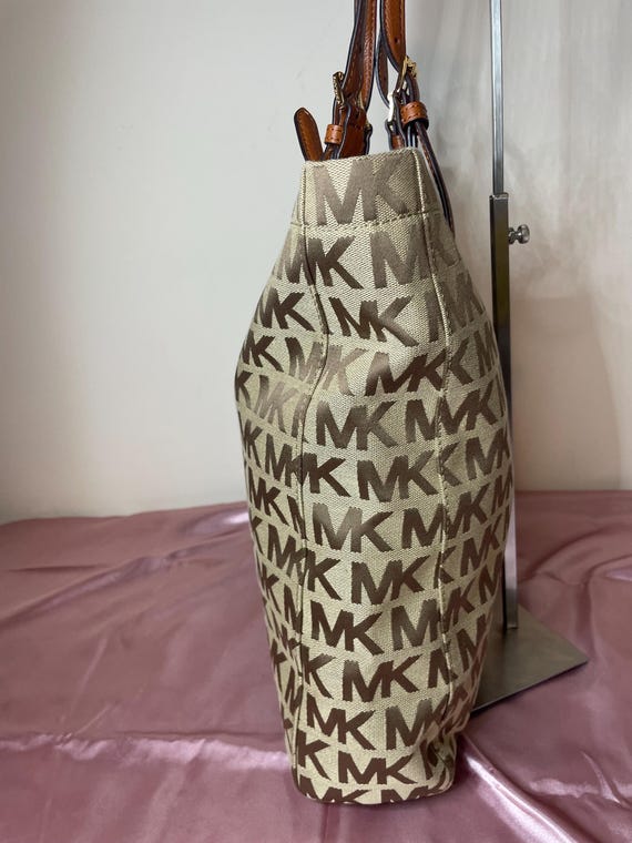 Authentic Michael Kors Purse!!! #022NCOA - image 5