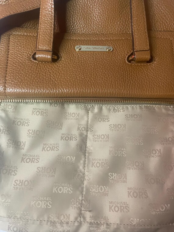 Authentic Michael Kors Purse!!! #039 - image 3