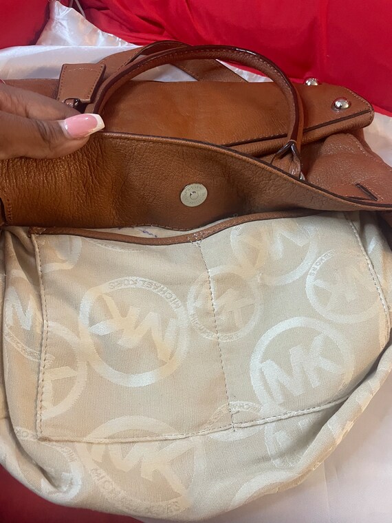 Authentic Michael Kors Purse #069 - image 8