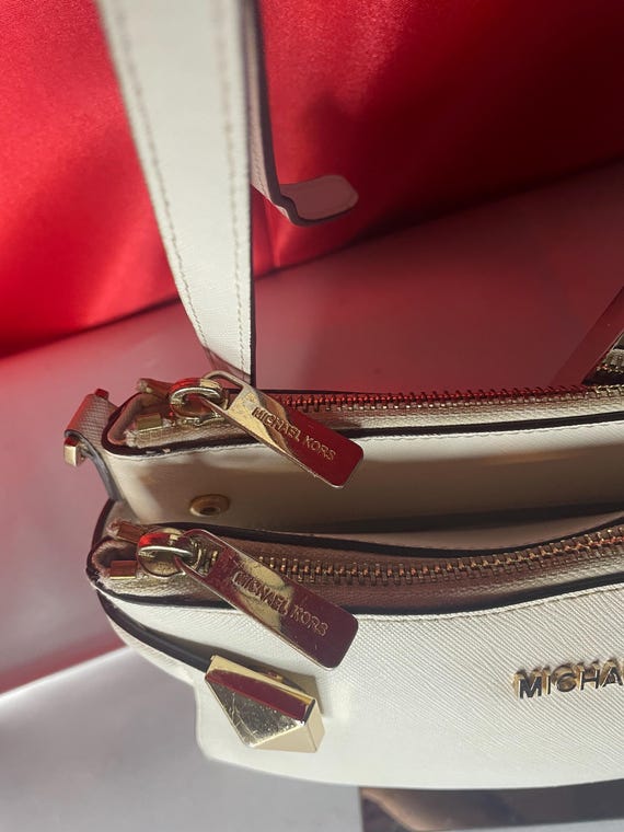 Authentic Michael Kors Purse!!! #01 - image 5