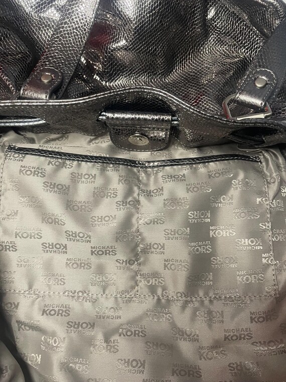 Authentic Michael Kors Purse!!! #055 Silver Not G… - image 5