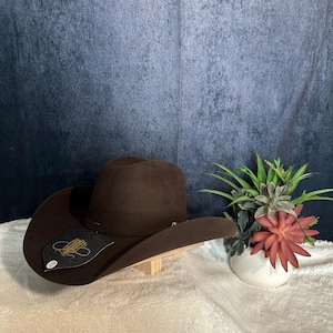 Western Cowboy Felt Hat 100X chocolate Color size 7 1/4