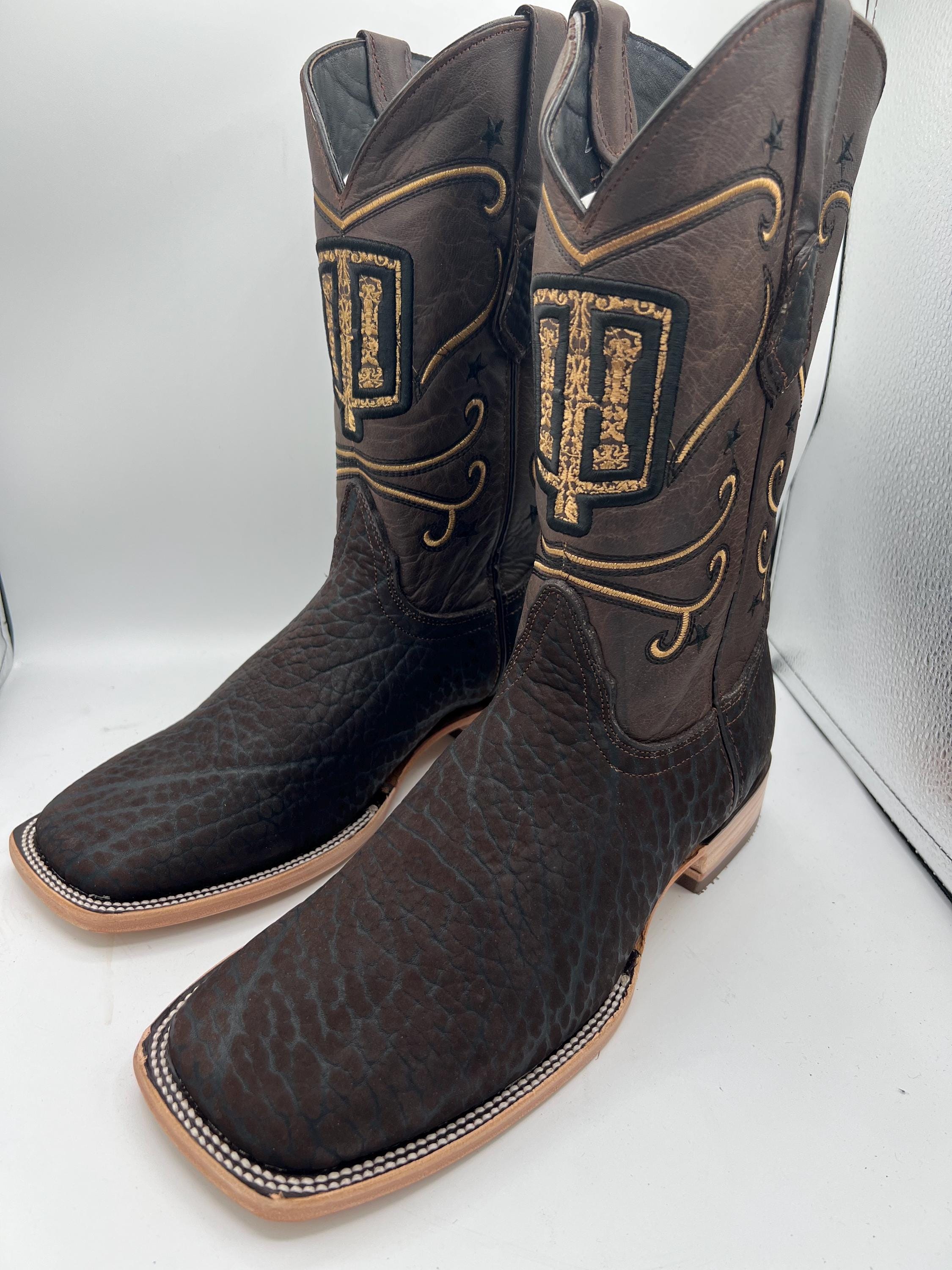 Bull Neck Boots