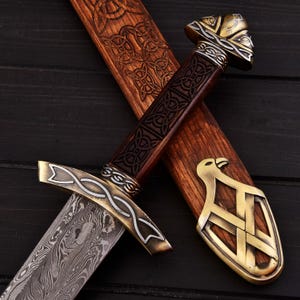 THE RAVENCLAW RUNES - Damascus Steel - Handmade - Viking Runes - Viking Sword - Medieval Sword - Gift For Him - Christmas Gift - Cosplay