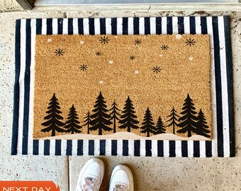 Christmas Tree Doormat, Christmas Doormat, Porch Decor, Home Doormat, Housewarming Gift, Holiday Decor, Holiday Doormat, Front Doormat