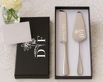Custom Cake Server & Knife Set, Monogrammed Cake Cutting Set, Bride and Groom Cake Cutting Set, Elegant Wedding Decor, Bridal Keepsake Gift