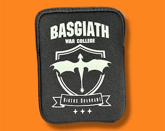 Vierte Flügel inspiriert - Basgiath - Kindle gepolsterte Hülle - Buchhülle - bis zu 18 cm