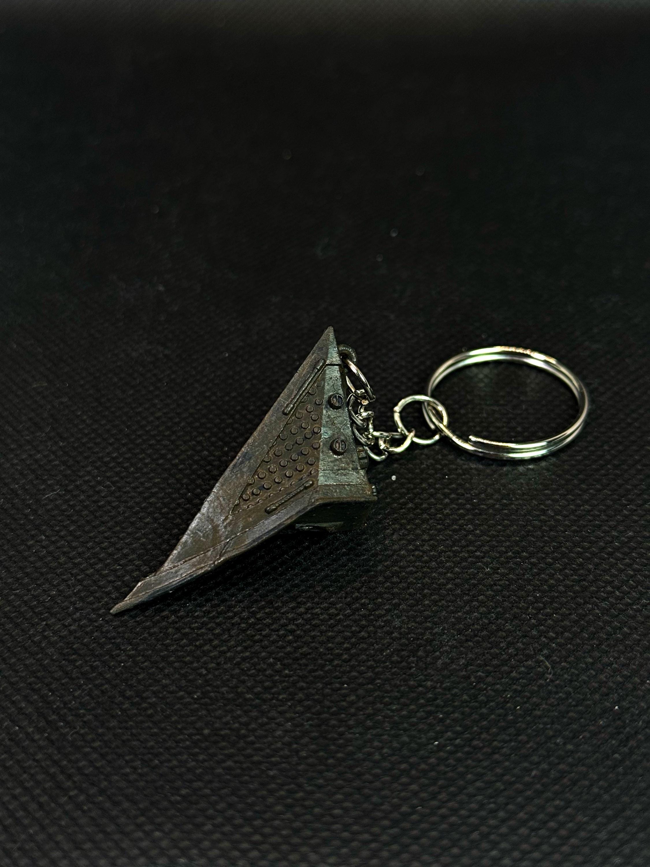 Triagle Keychain Silent Hill Pyramid Head Keychain,triangle Head Keychain, Red Pyramid ...