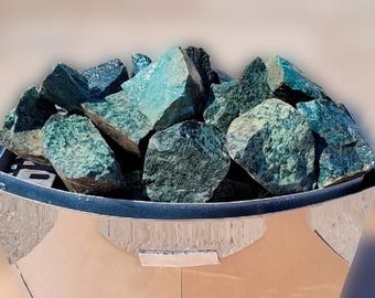 Natürliche zerkleinerte Jade-Saunasteine 5-12 cm – 10 kg Set – Heilende Energiesteine für Dampfbad, Spa, Hot Stone Therapie, hitzebeständige Jade