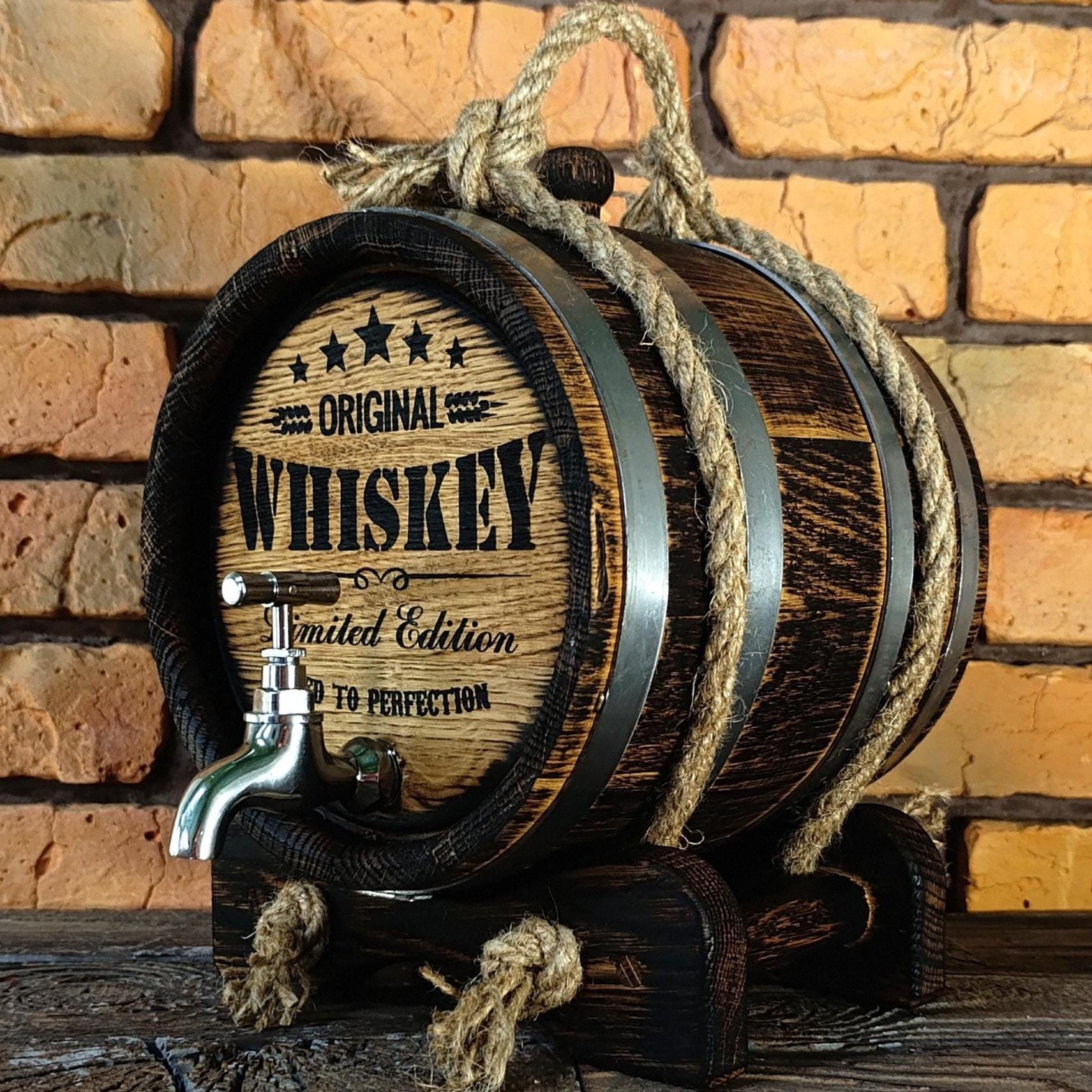 Baril en bois personnalisé, 1 litre, avec robinet en laiton, cadeau de Noël, idée cadeau drôle pour hommes, petit baril de chêne pour rhum, whisky ou vin (texte gratuit