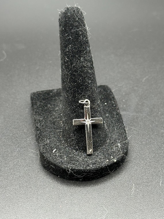 WEH Walter E Hayward Co Sterling silver and diamond cross pendant