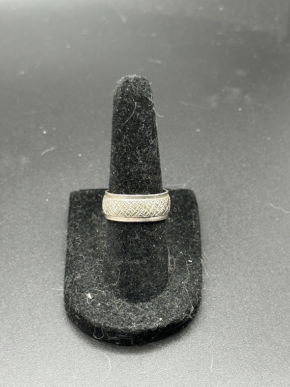 Vintage Legi sterling silver etched band ring