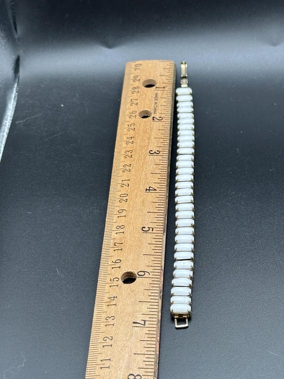 White milk glass rectangular beaded bracelet - image 7