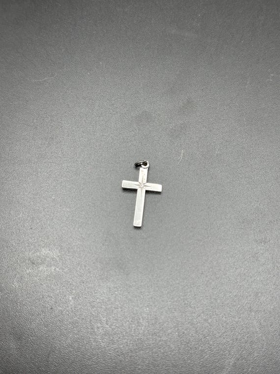 WEH Walter E Hayward Co Sterling silver and diamond cross pendant View 2