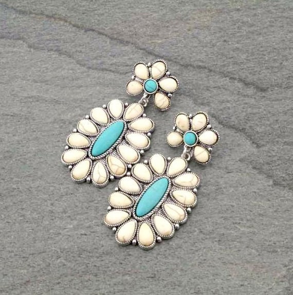 Cream Western Earrings Cream Western Earrings