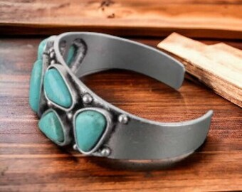 天然ターコイズの「C」カフブレスレット - Etsy 日本