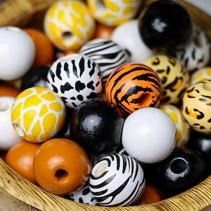 Set of 8 pcs animal wooden stripes beads/ Cow Leopard Tiger Zebra Giraffe pattern for DIY crafts/ Party Decor/Creative Jewelry making supply