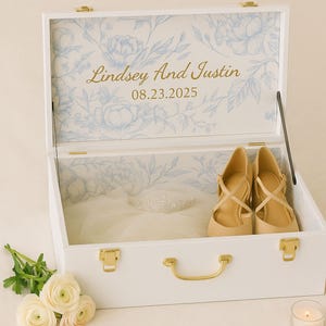 Custom Wedding Chest - Engraved Bride Box with Names, Date & Quote - Personalized Floral Keepsake - Wedding Card Holder Memory Box