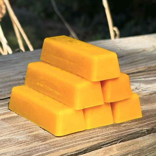 DiazBeez BeeRAW PURE Beeswax 1 oz bars - Food Grade Beeswax - Beeswax for Candles - Raw Beeswax - Cosmetic Grade - Sustainable - Blocks