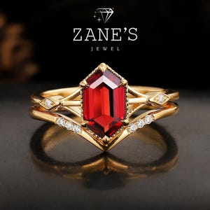 Vintage Natural Ruby Garnet Engagement Ring Set,Long Hexagonal Ruby 14K Gold Ring Set,Unique Wedding Set, Art Deco Anniversary Ring