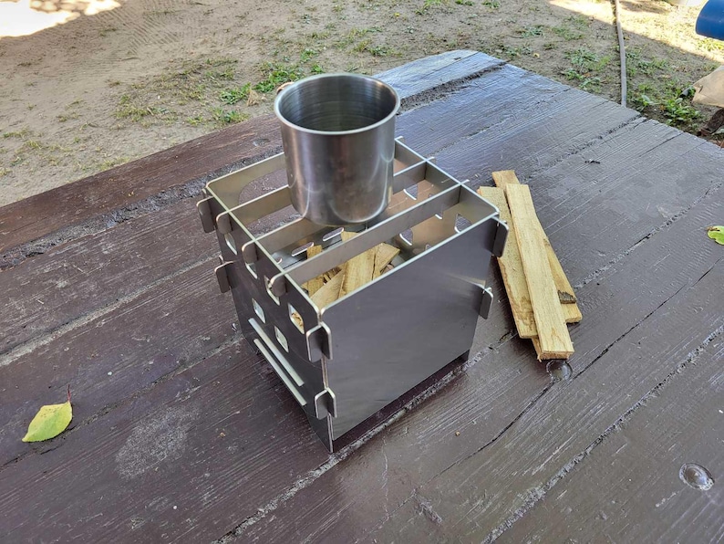 Réchaud de camping portable, poêle à bois pliable pour randonnée