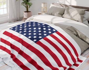 Stars and Stripes Fleece Blanket, American Pride Bedding, Patriotic Throw, Cozy Sofa Cover