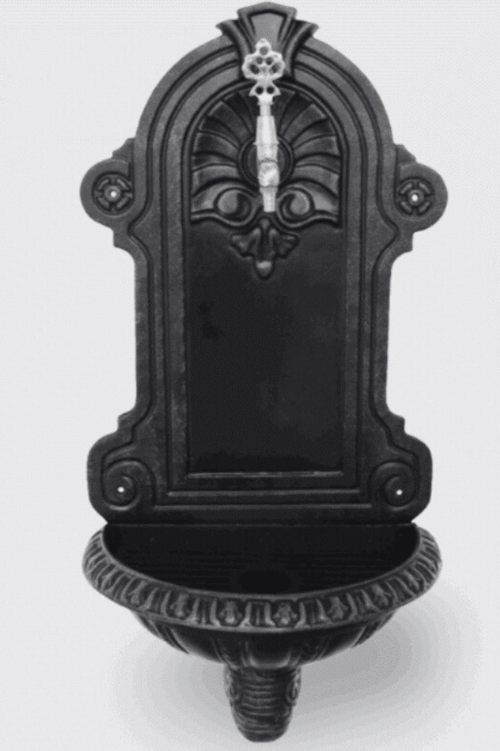 Vintage-Style Wall Fountain with Brass Tap – Decorative Cast Iron Outdoor Garden Sink