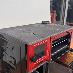 Cast Iron Wood Stove with Oven – Classic Elegance, Modern Comfort 50 cm oven-baked