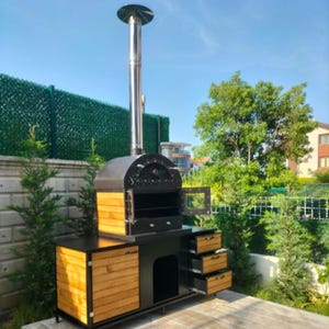 Wood-Fired Outdoor Pizza Oven & BBQ Grill