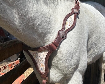 Gebloemde en koperbruine leren borsthalsset klein paard pony