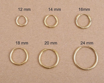 Paire d'anneaux mini créoles huggie 12, 14, 16, 18, 20, 24 mm exterieur épaisseur 2 mm, en acier inoxydable hypoallergénique doré à l'or fin