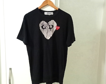 Vintage Play Comme Des Garçons Black Tshirt Spellout Rei kawakubo Red Heart Logo Japan XL