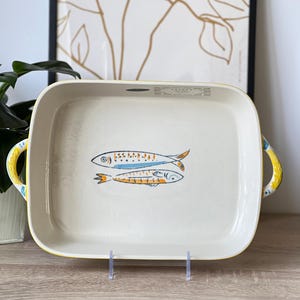 Casserole dish - Baking dish with fish - Bakeware - Ceramic tableware - Table decoration - Handmade in Italy - Serving - Gift idea