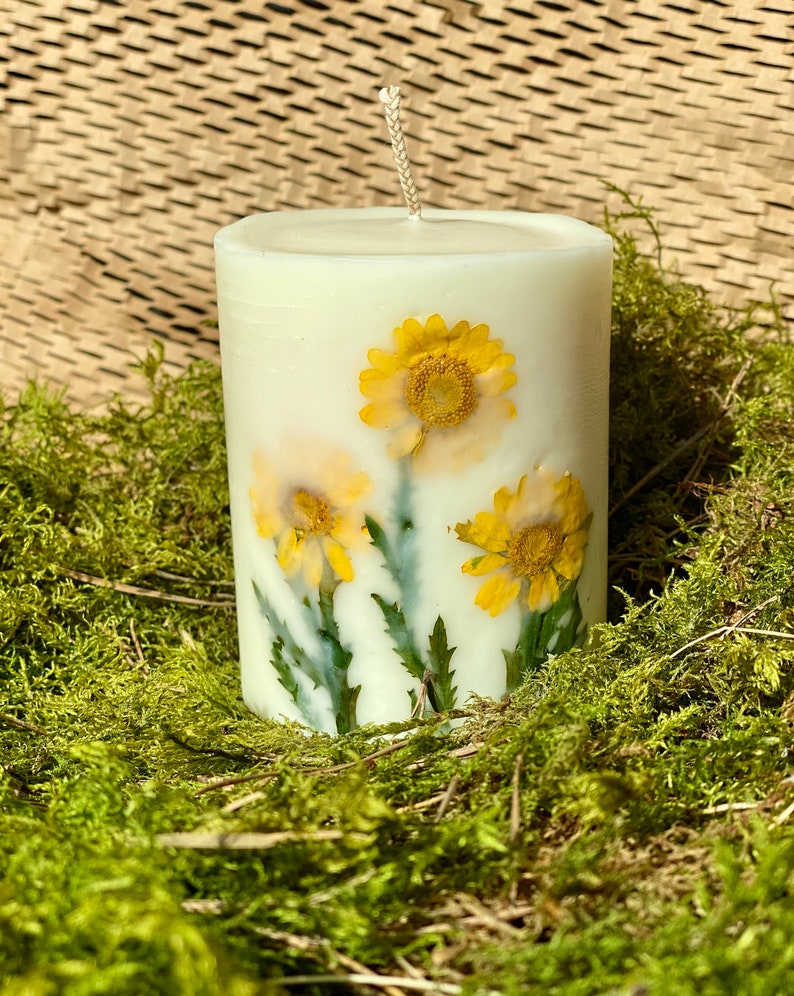 Candle With Real Flower,Dried flower Pillar Candle,Pressed Flower Candle,Nature-inspired Candle,Floral Decor Candle,Thank you Gift,Nature-inspired,Floral Decor,Handmade Candle,Unique Gift