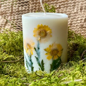 Candle With Real Flower,Dried flower Pillar Candle,Pressed Flower Candle,Nature-inspired Candle,Floral Decor Candle,Thank you Gift,Nature-inspired,Floral Decor,Handmade Candle,Unique Gift