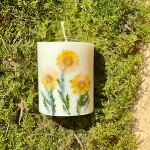 Candle With Real Flower,Dried flower Pillar Candle,Pressed Flower Candle,Nature-inspired Candle,Floral Decor Candle,Thank you Gift,Nature-inspired,Floral Decor,Handmade Candle,Unique Gift