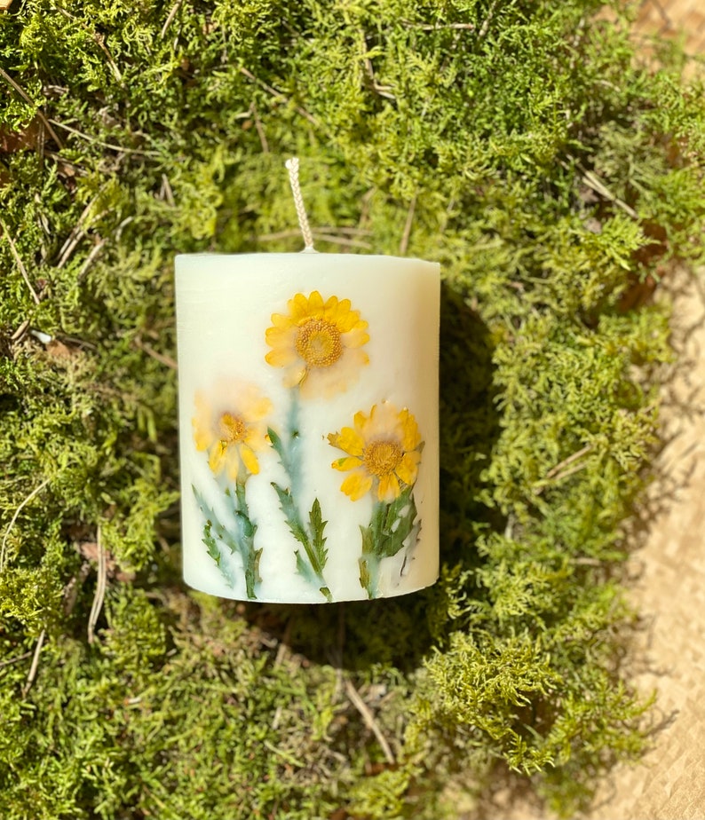 Candle With Real Flower,Dried flower Pillar Candle,Pressed Flower Candle,Nature-inspired Candle,Floral Decor Candle,Thank you Gift,Nature-inspired,Floral Decor,Handmade Candle,Unique Gift