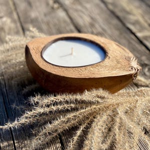 Coconut bowl candle – 2-in-1 Boho Decor and Reusable Nut Bowl, Eco Gift Idea