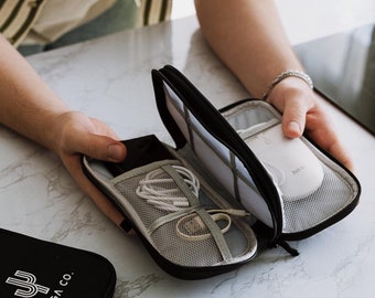 Travel Cable Organiser (Small, 3 Compartments), Portable Tech Accessory Case, Technology Organiser Travel Bag, Cord Management