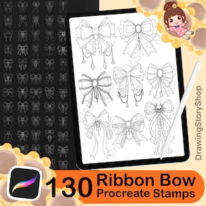 Puede incluir: Conjunto de arte digital de 130 sellos Procreate de lazo de cinta. La imagen muestra una tableta negra que muestra varios diseños de lazos en blanco y negro. Un lápiz óptico está al lado de la tableta. La imagen también incluye un icono de la aplicación Procreate y texto.