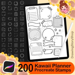 Könnte beinhalten: Ein digitales Tablet zeigt eine Sammlung von schwarz-weißen Planer-Stempeln, darunter Checklisten, Haftnotizen, Banner und katzenförmige Rahmen. Ein weißer Eingabestift liegt auf dem Bildschirm, zusammen mit dem Text 200 Kawaii Planner Procreate Stamps.