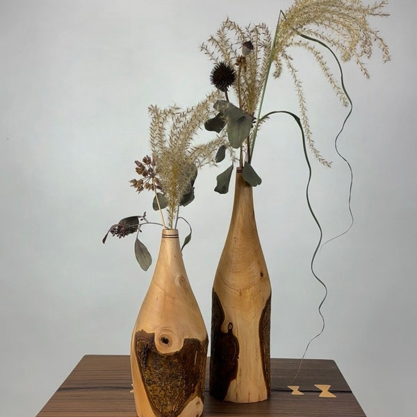 EINZIGARTIGE HOLZVASEN, dekoratives Einzelstück, minimalistisch gehalten, für Trockenblumen, Regalakzent, ästhetisch