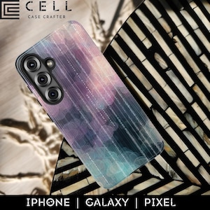 Könnte beinhalten: Eine Smartphone-Hülle mit einem farbenfrohen, abstrakten Design in Lila, Blau und Rosa. Die Hülle hat einen Kameraausschnitt und den Text "CELL CASE CRAFTER". Am unteren Rand der Hülle steht der Text "IPHONE | GALAXY | PIXEL".