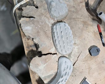 Handmade cement small alligator
