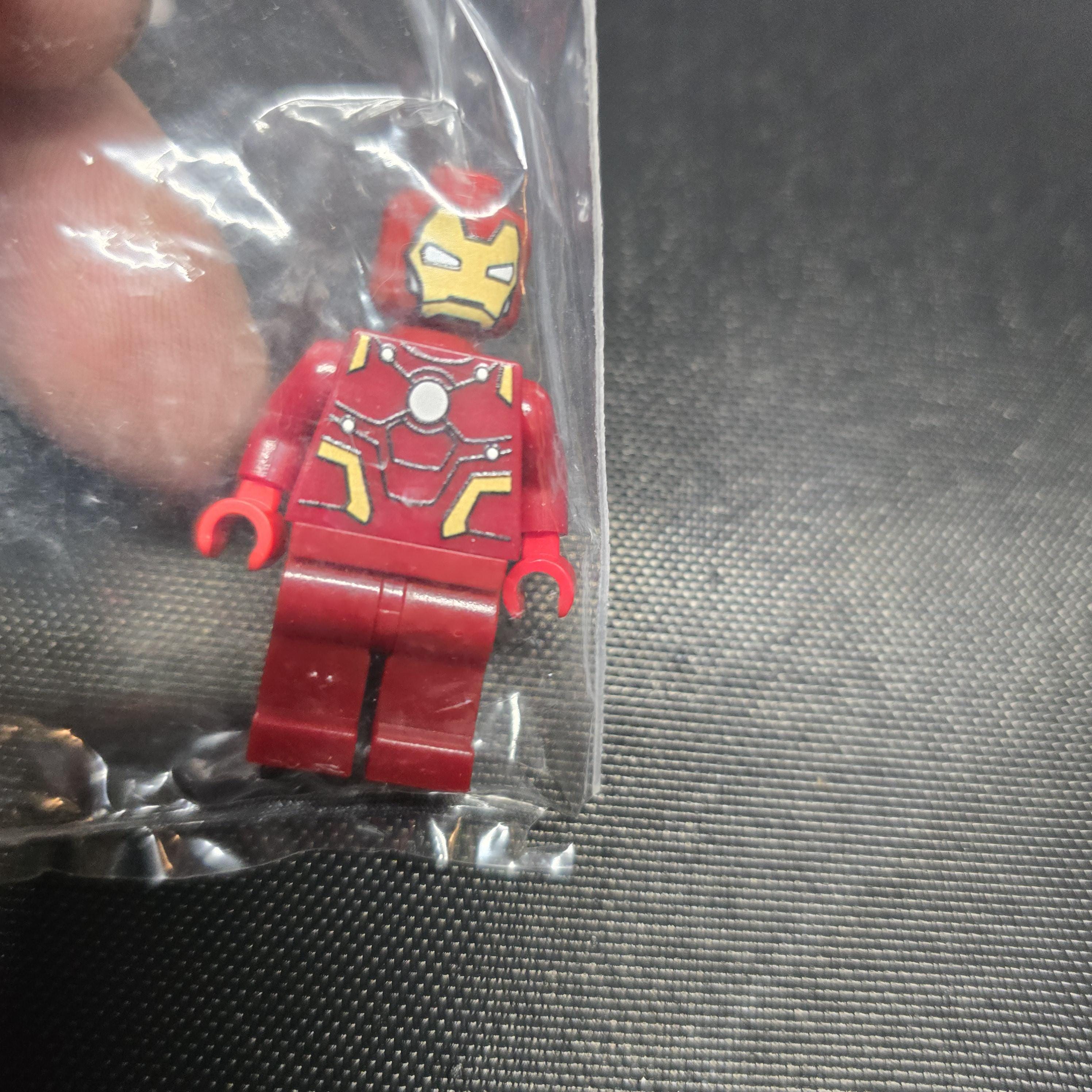 RARE 2012 New York Toy Fair Exclusive Iron Man Lego Action Figure