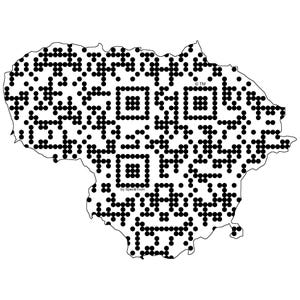 Könnte beinhalten: Schwarz-weiße Grafik von Litauen, gebildet aus einem Muster schwarzer Punkte. Das Design enthält drei QR-Codes innerhalb der Umrisse des Landes. Der Text "by Spec & Trum" befindet sich unten.