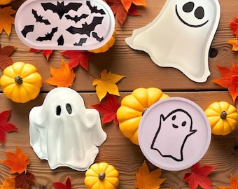 Handgefertigter, gruseliger Geister-Untersetzer oder Fledermaus-Schale: Halloween-Dekoration